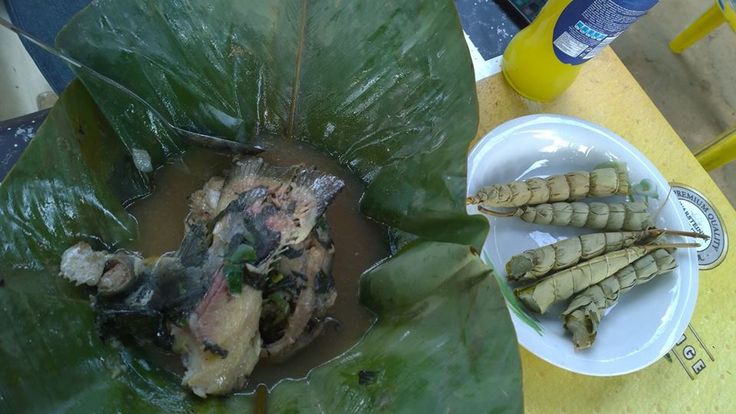 Ndomba de poisson d'eau douce avec bobolo